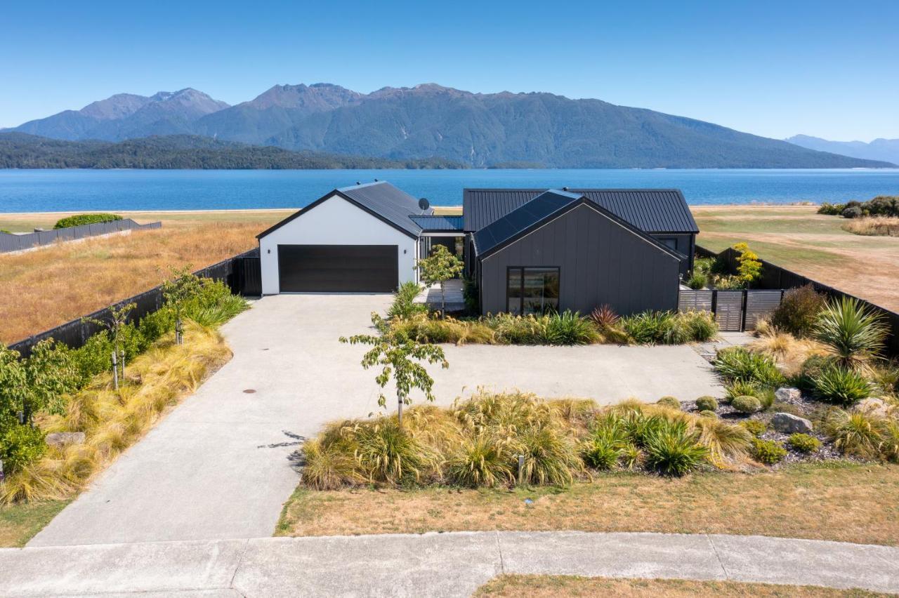 Lake House - Te Anau Holiday Home Zewnętrze zdjęcie