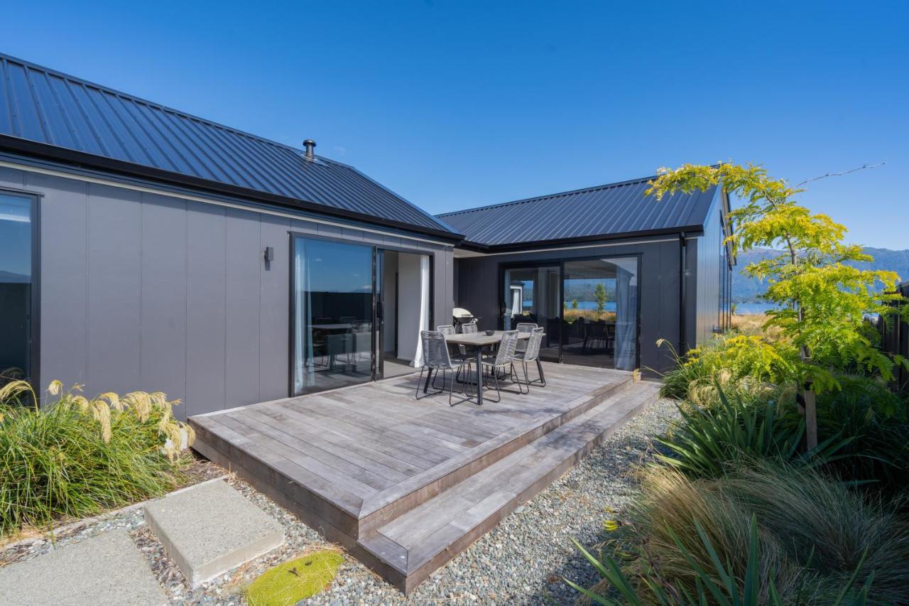 Lake House - Te Anau Holiday Home Zewnętrze zdjęcie